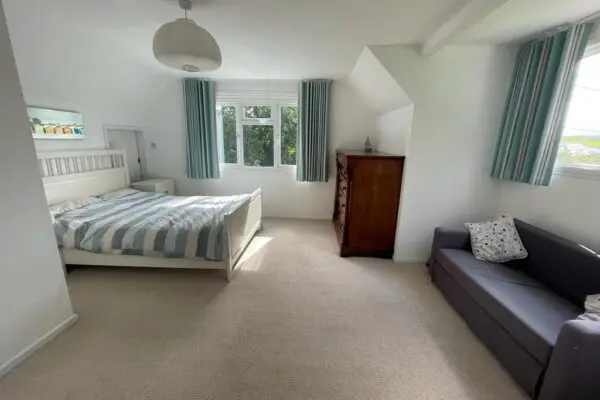 upstairs_double_bedroom