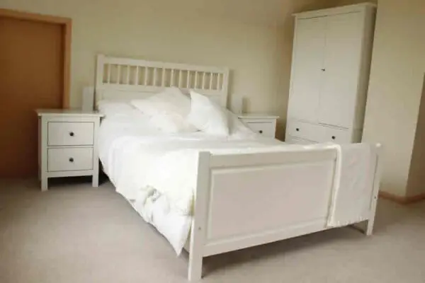 briar-patch-and-caravan-cornwall-12 upstairs double